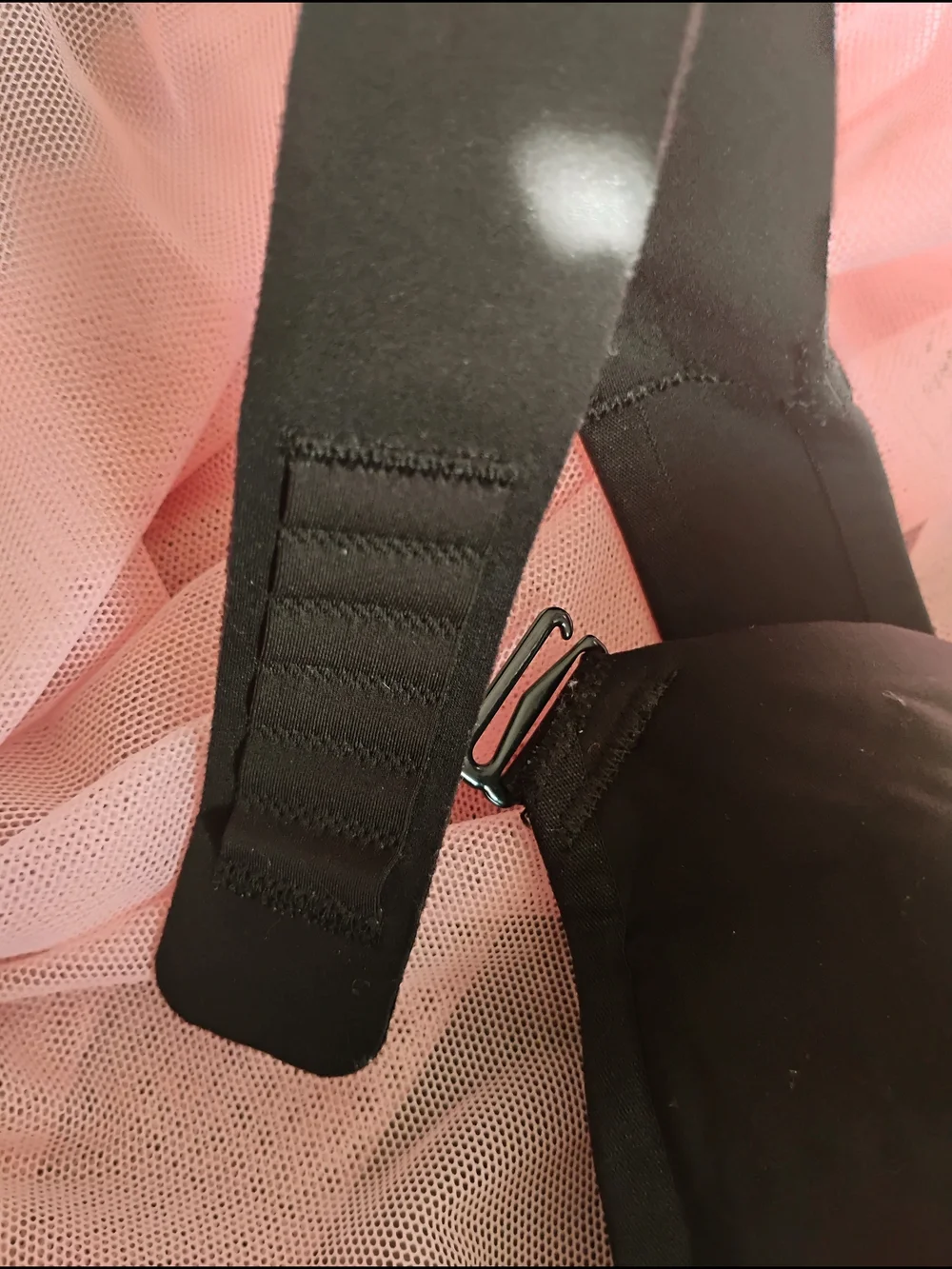 Lululemon Fine Form Black Sports Bra In Size 38C - Picture 6 of 9